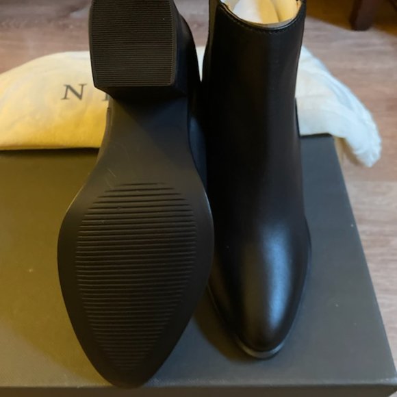 Nisolo Heeled Chelsea Commuter Boot - Black NWB - Picture 6 of 6